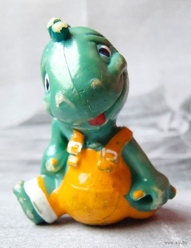 Киндер дино. Игрушка сюрприз, серия дракончик, динозаврик, динозавр, дракон