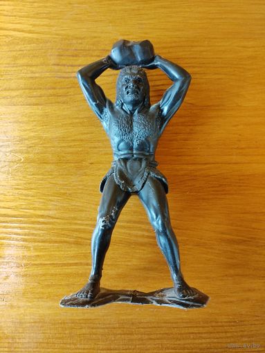 Фигурка первобытного человека.