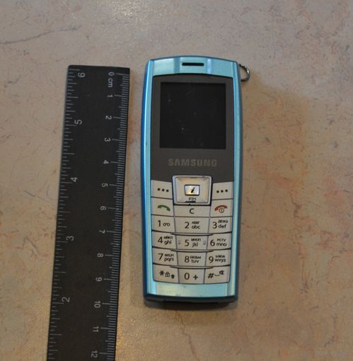 Мобильный телефон Samsung SGH-C240.