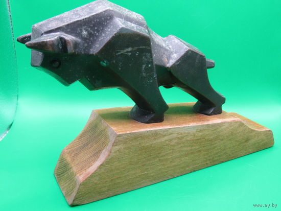"Зубр". Большой. Статуэтка. Металл. Дерево. Оригинал. м