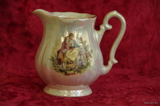 Кувшин фарфоровый ( сливочник )  Германия  ( целый )