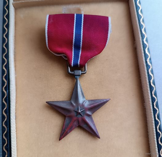 США.Бронзовая звезда. в футляре.