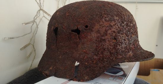 Каска м 35, не чишена