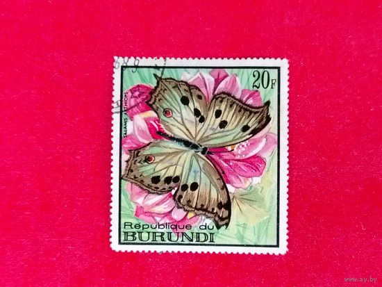 Бурунди. Бабочки. ( 1 марка ) 1968 года. 8-8.