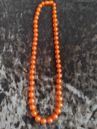 Бусы длинные из Балтийского янтаря в отличном состоянии