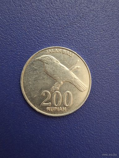 Индонезия 200 рупий 2003 года