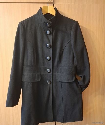 Пальто женские, 46-48-50 размер (2 шт)