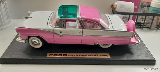 Модель 1:18 ROAD TOUGH 1955 FORD FAIRLANE CROWN