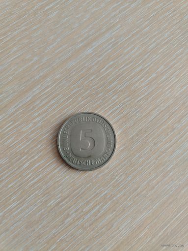 5 Марок 1975 года. F