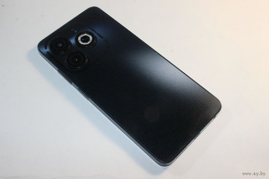 Телефон Infinix Smart 8 X6525 3GB/64GB (черный лес)