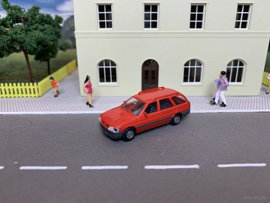 Ford Escort универсал. Масштаб НО 1:87.