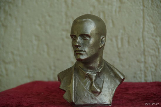 Бюст Маяковский  12, 5 см