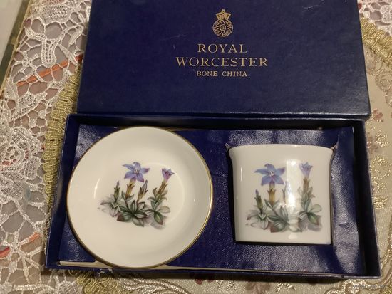 Тарелочка и Вазочка Нарциссы Примула Royal Worcester Англия винтаж