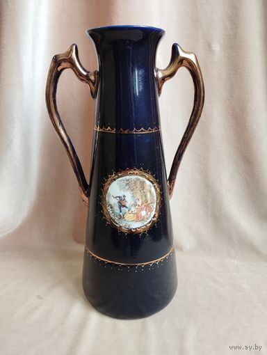 Ваза амфора (высота 30 см) Серенада, фарфор. ХХ век