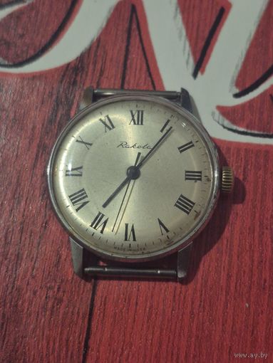 Часы ракета.