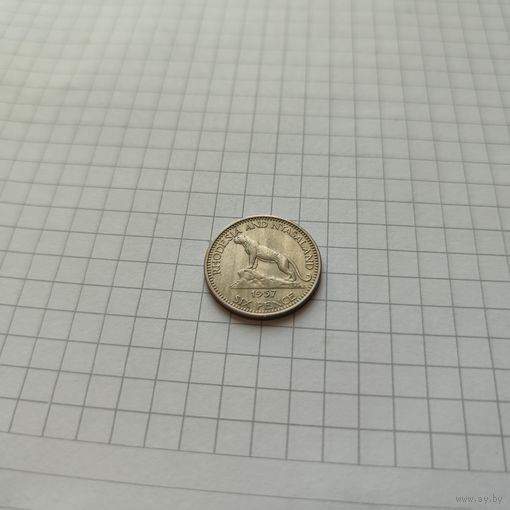 6 пенсов  1957 год  Родезия и Ньясаленд. Замбия.