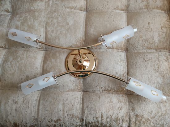 Люстра на 4 плафона