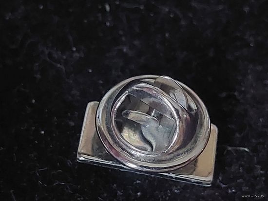 Значок шведский красный крест