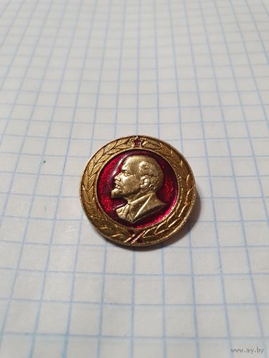 Значок ,,Ленин''