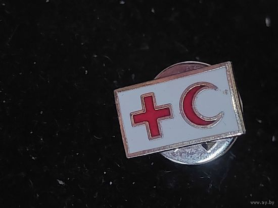 Значок международный красный крест