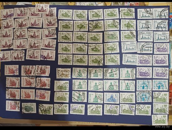 Более 200 почтовых марок России