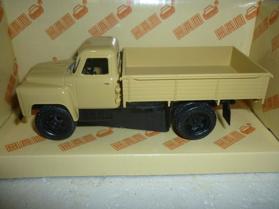 Модель авто. ГАЗ-52-04. 1:43. Наш автопром