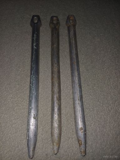 Колышки палаточные