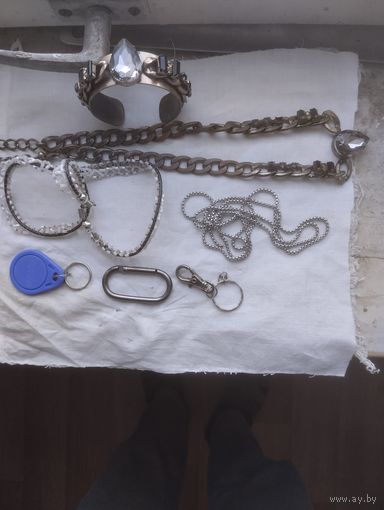 Цепи Браслет и другие вещи.