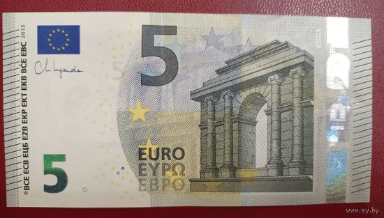 Распродажа. 5 евро 2013 года, подпись Кристин Лагард