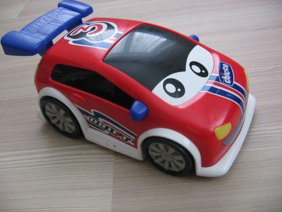 Машинка Chicco Danny Drift (61900), размер - 24х13см, б/у,  без пульта. В рабочем состоянии.