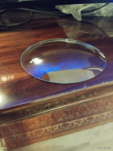 Стекло для часов выпуклое. Д-110 мм.