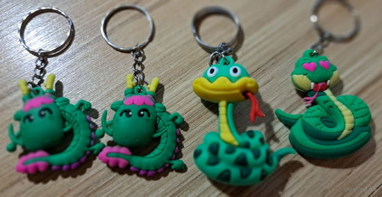 Брелки Дракончик и Змея, новые-4шт