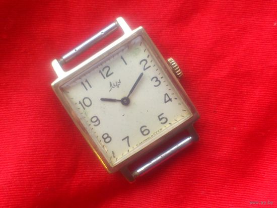 Часы ЛУЧ 1800 из СССР 1980-х , ПОЗОЛОТА, в ДОСТОЙНОМ СОСТОЯНИИ