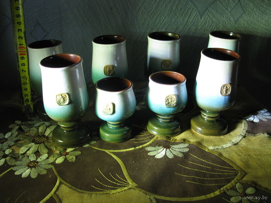 Знаки Зодиака фужеры (6штук)+рюмки 2штуки.Керамика,позолота.