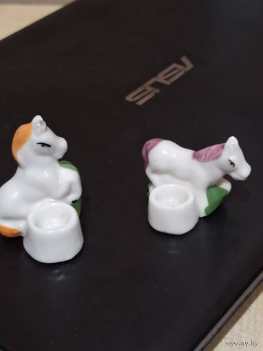 Форфоровые статуэтки лошадки