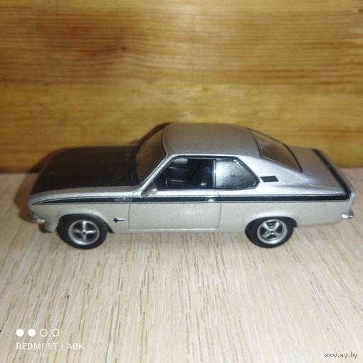 Модель OPEL MANTA A GT/E.1:43