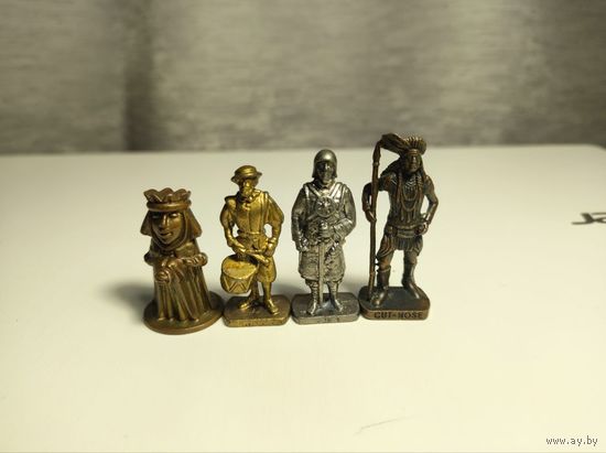 Фигурка металлическая статуэтка Киндер Kinder швейцарцы замки великие индейские вожди