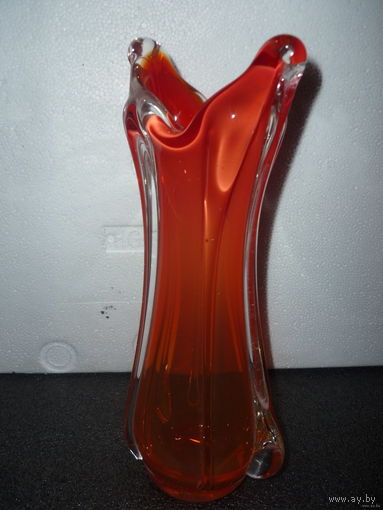 Ваза Старая Чехия Красное Алое Стекло