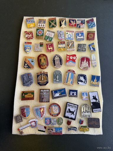 Значки с рубля смотрите много лотов