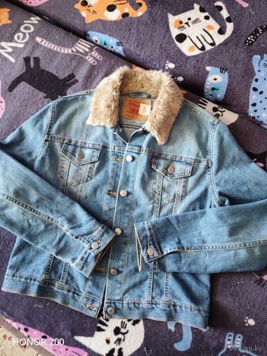 Женская шерпа Levis