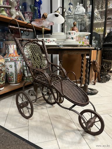 Коляска для кукол