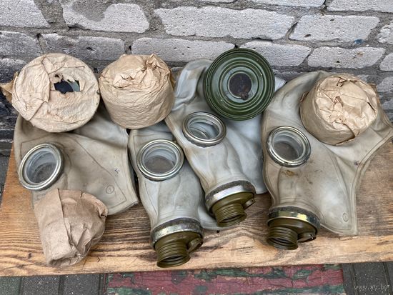 Противогаз ( всё одним лотом 4 шт)