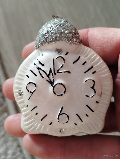 Игрушка ёлочная,часики,пенопласт,с рубля