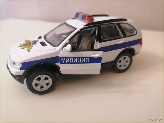 МОДЕЛЬ 1/43 - BMW X 5 - МИЛИЦИЯ РОССИИ - AMERCOM (БЛИСТЕР)