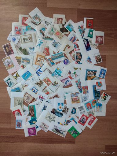 110 чистых марок СССР с уголками