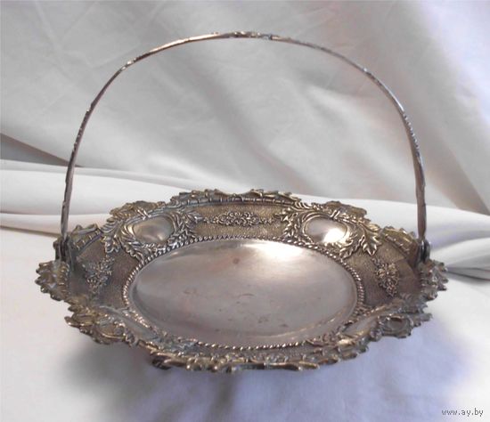 Конфетница Сухарница с ручкой Серебрение