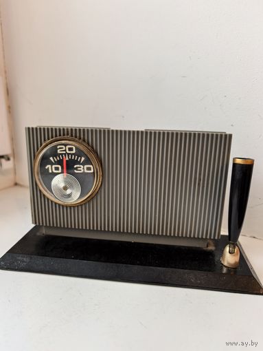 Органайзер с подставкой для ручки и термометром. СССР.