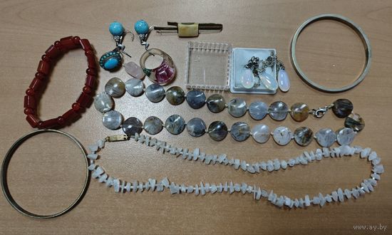 Бижутерия советского периода. Лот