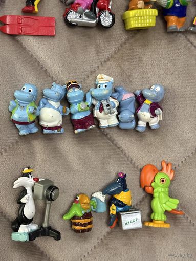 Игрушки киндер и Макдональдс McDonald