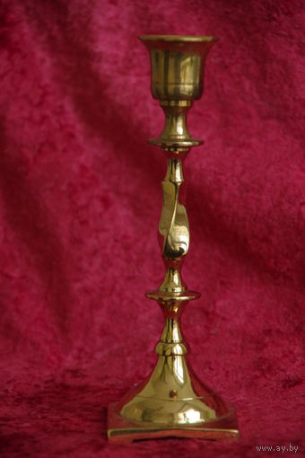 Подсвечник латунный   ( высота  18 см  )